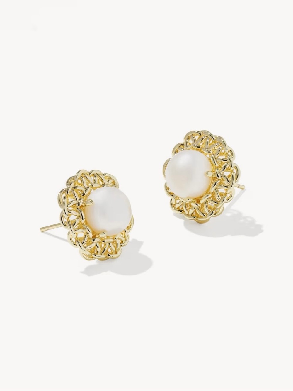 NWT Kendra Scott Gabriella Pearl Stud Earring